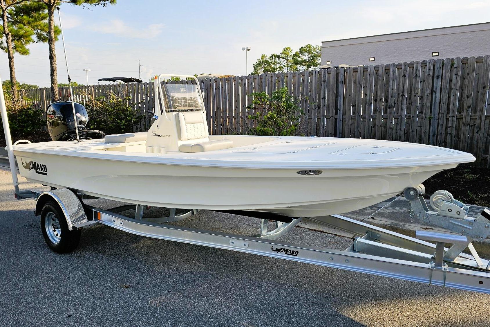 2026 Mako 18 Pro Skiff