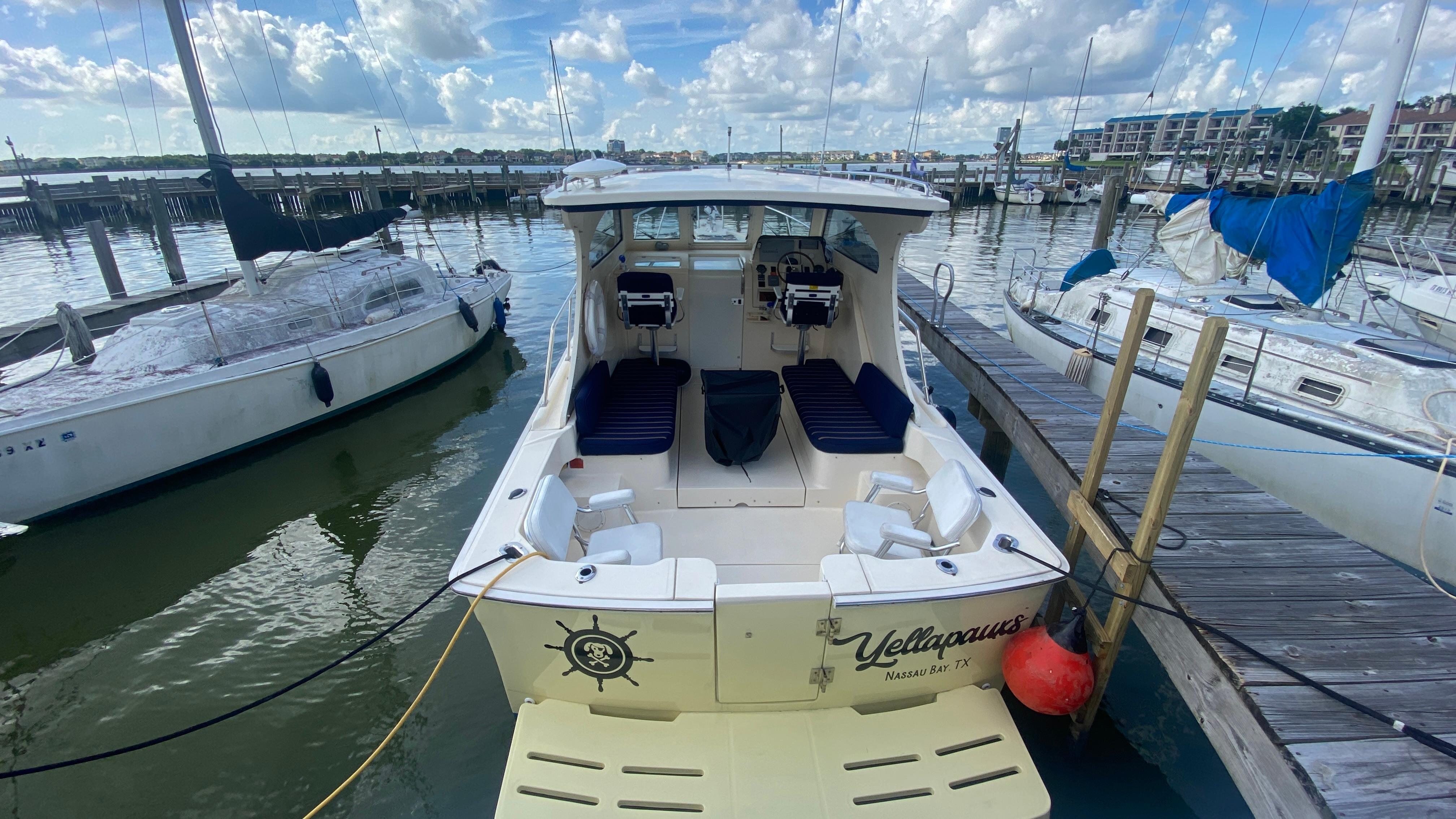 2005 Mainship Pilot 30-II Sedan