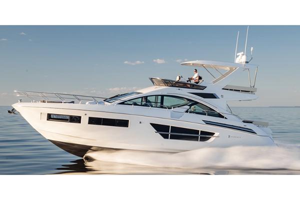 2025 Cruisers Yachts 60 Fly