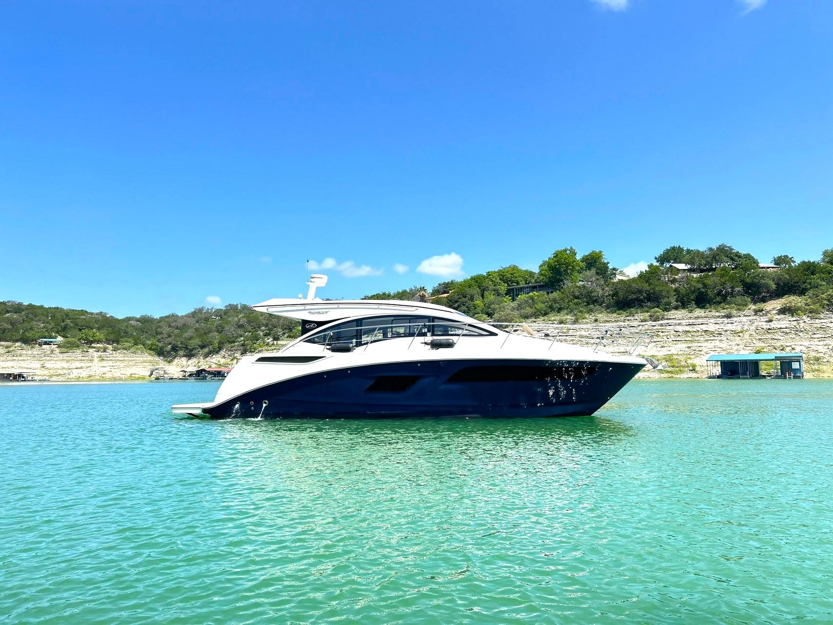 Sea Ray 400 Sundancer The 2017 Sea Ray 400 Sundancer!