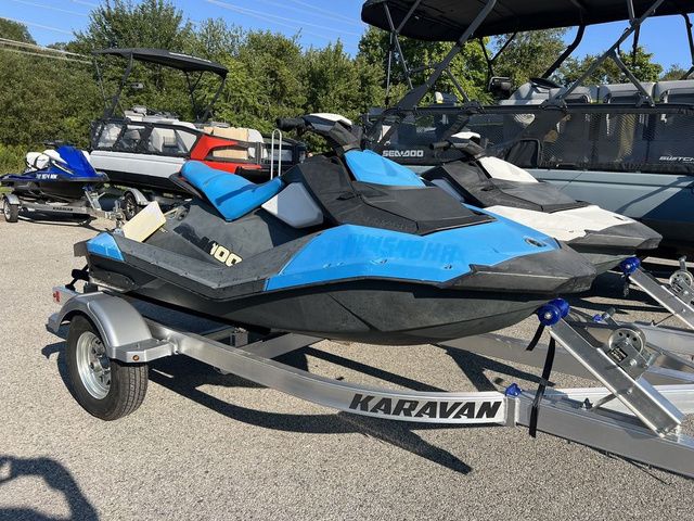 2016 Sea-Doo Spark 2-Up Rotax 900 HO ACE Ibr & Convenience Pkg