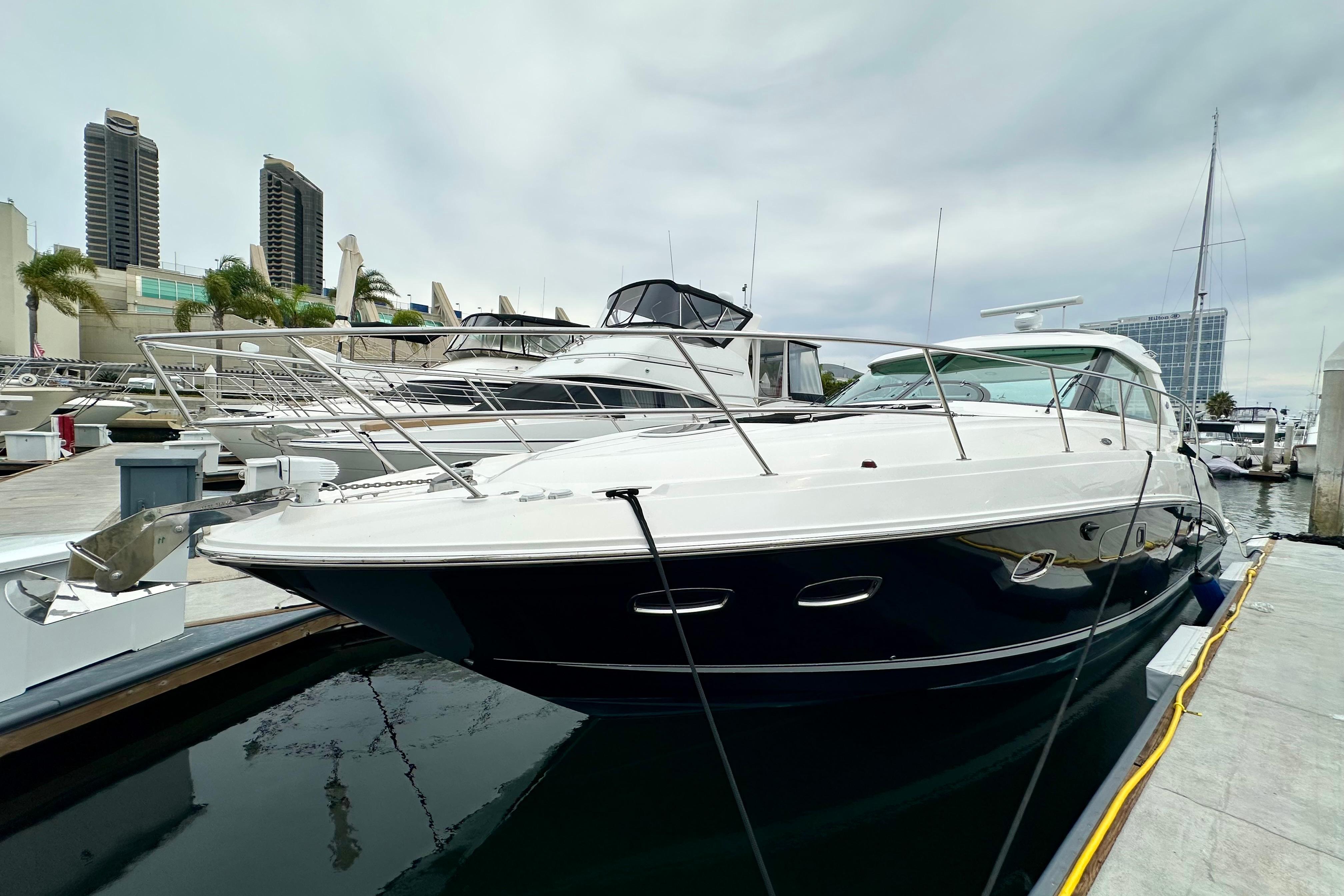 2011 Sea Ray 450 Sundancer