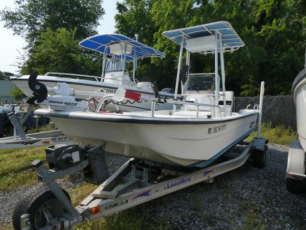 2003 Carolina Skiff 19 DLX