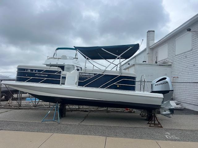 2021 Hurricane FunDeck 236SB OB