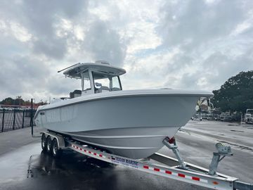 2025 Everglades 315 Center Console