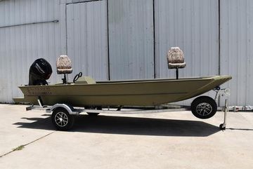 2025 Lowe Roughneck 1860 Rambler