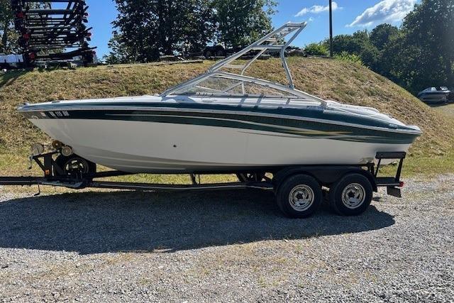 2006 Four Winns H210