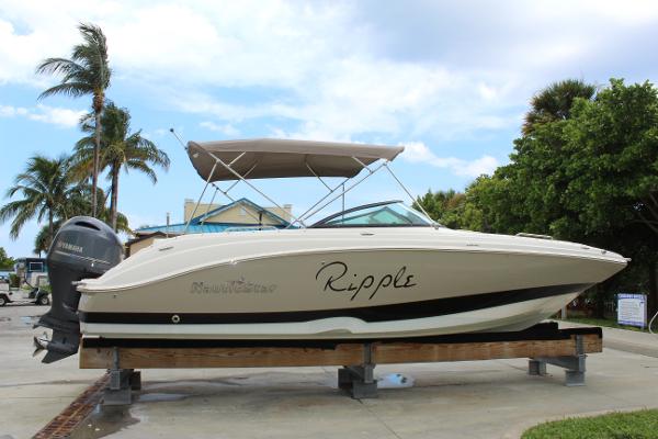 2017 NauticStar 243DC Sport Deck
