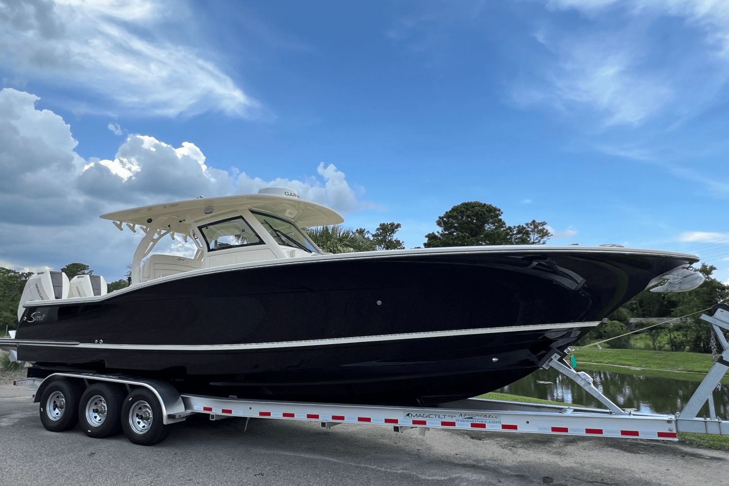 2026 Scout 330 LXF