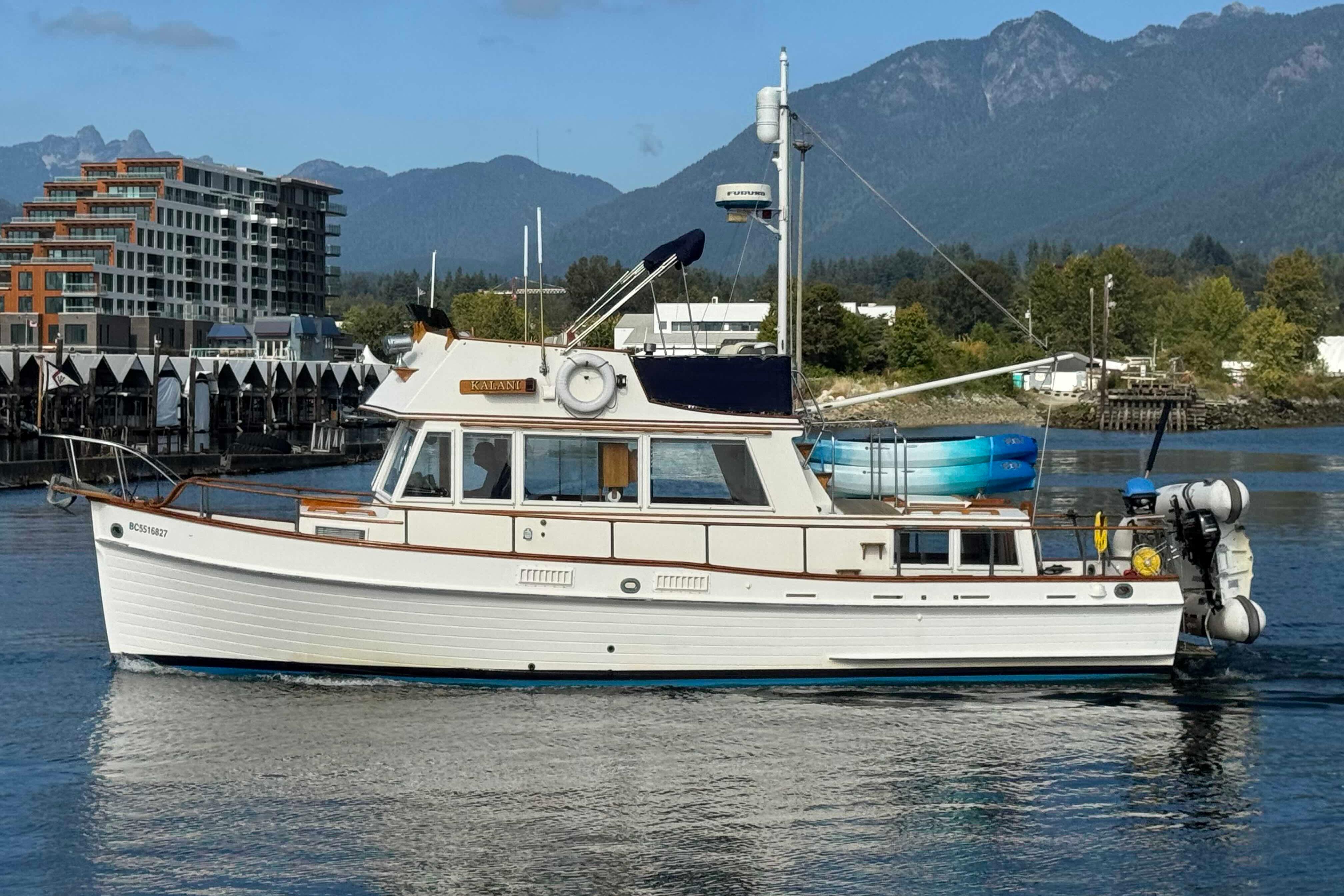 1974 Grand Banks 36 Classic