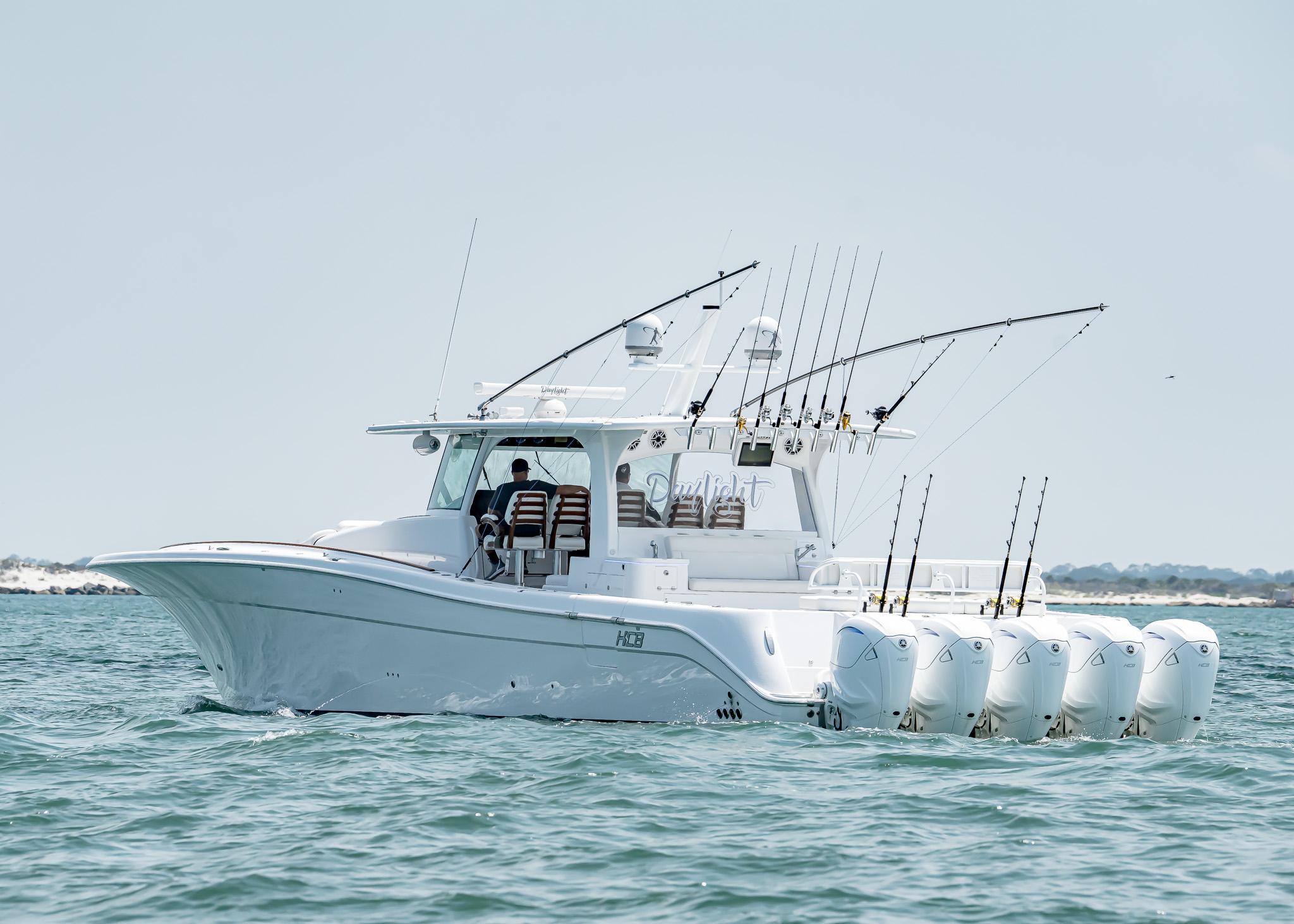 36′ Contender Gets SeaDek®, Lights, and More – Florida Marine Customs