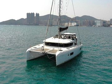 2022 Lagoon 42