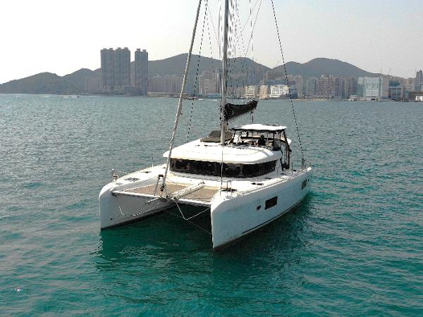 2022 Lagoon 42