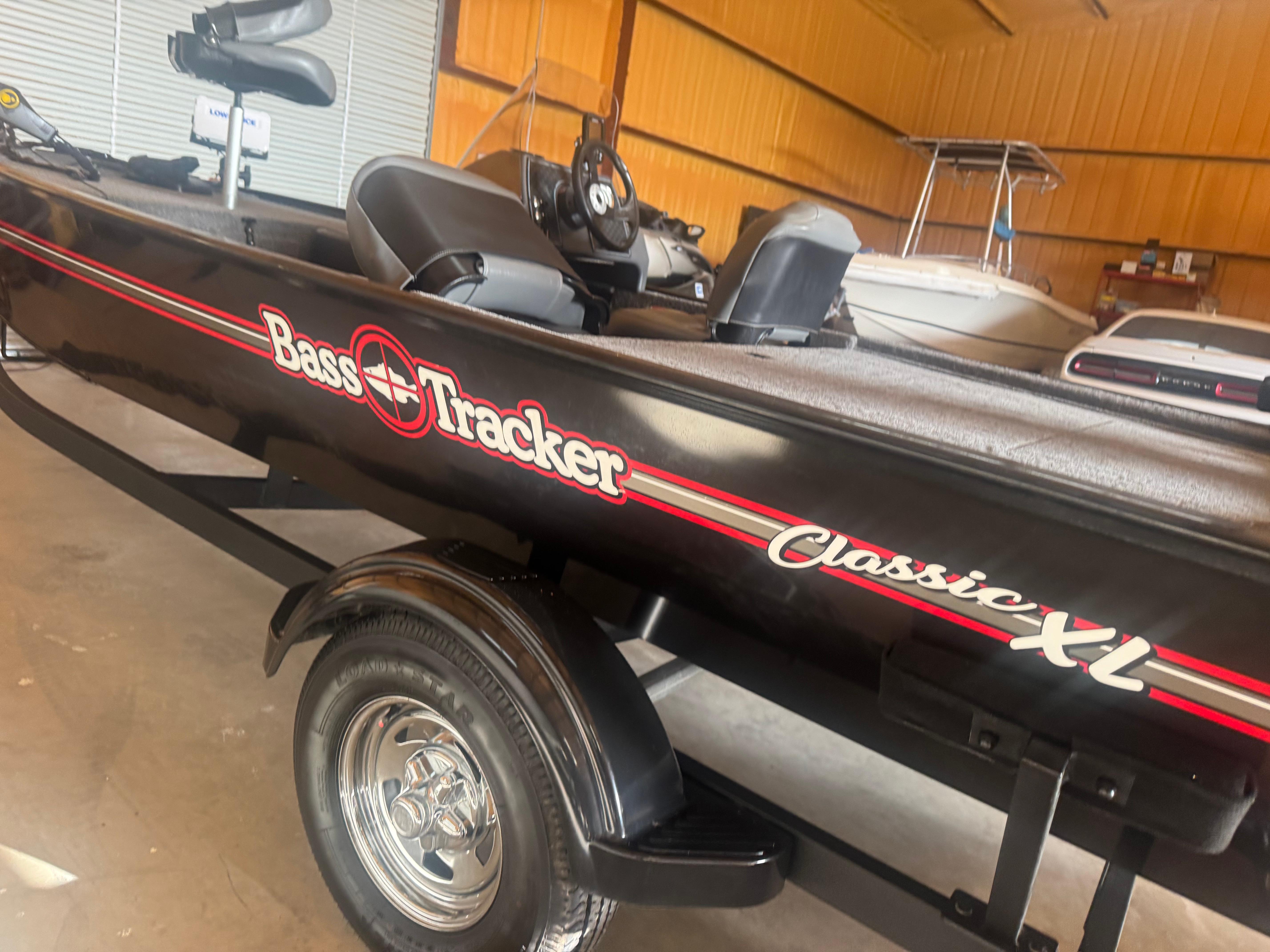 2024 Bass Tracker Classic XL