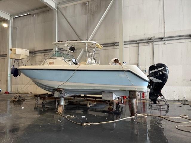 1999 Boston Whaler 290 Outrage