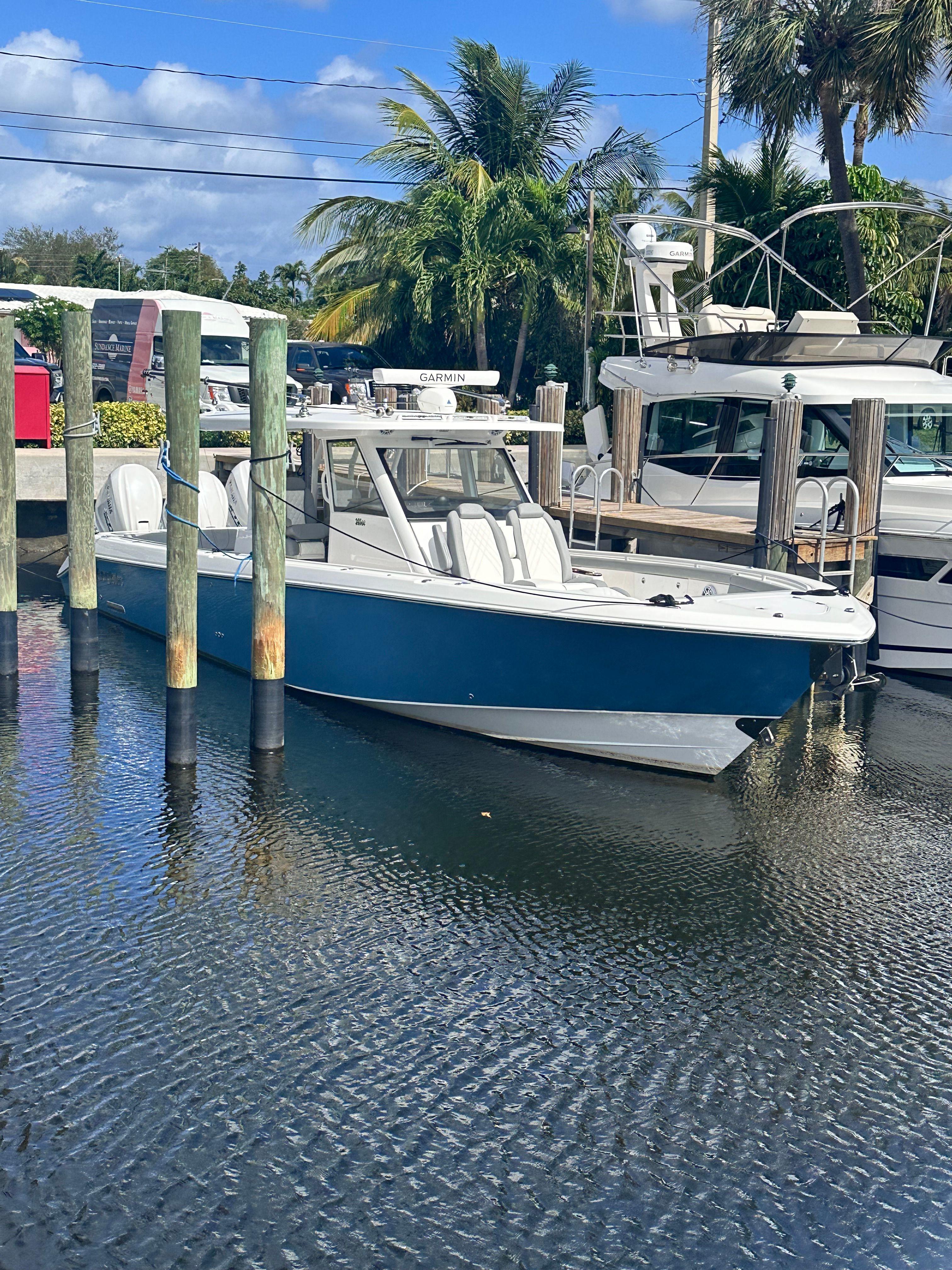 2024 Everglades 395 CC