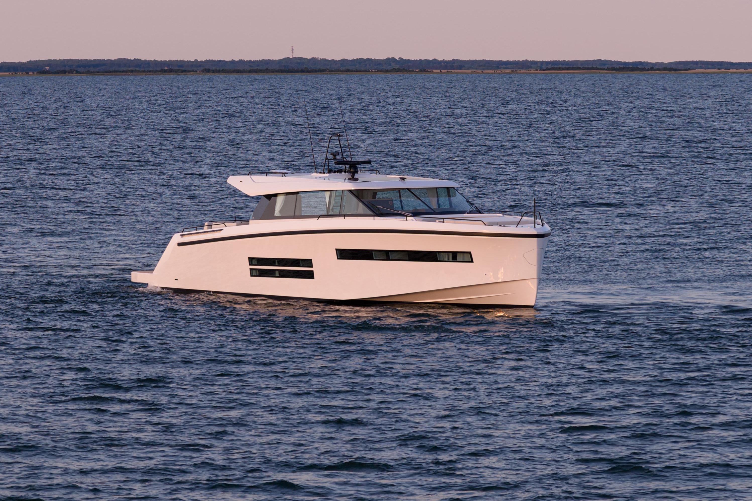 2026 Delta Powerboats 72