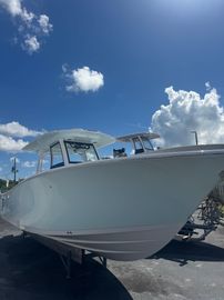 2025 Sportsman Open 302 Center Console
