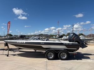 Skeeter SL210