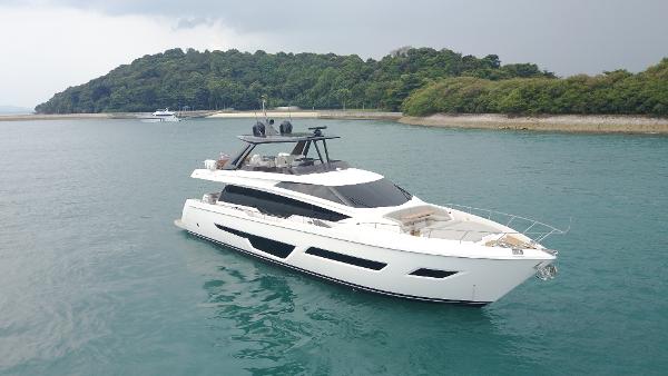 Ferretti Yachts 780