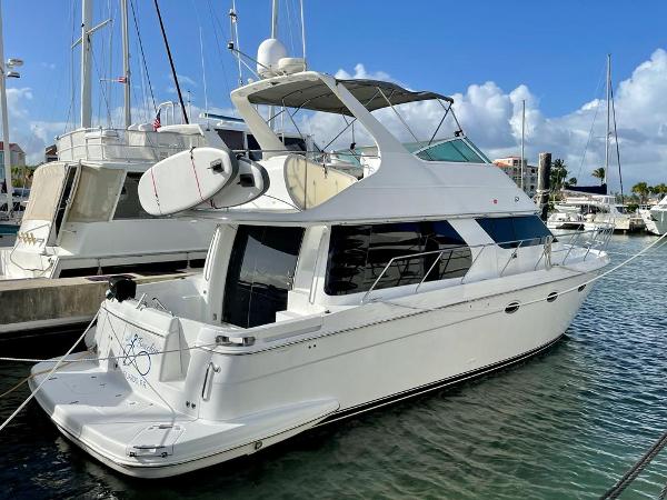 2000 Carver 45 Voyager