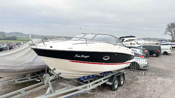 Bayliner 642 Cuddy Cabin