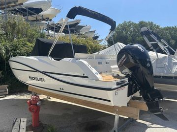 2025 Quicksilver Activ 705 Open