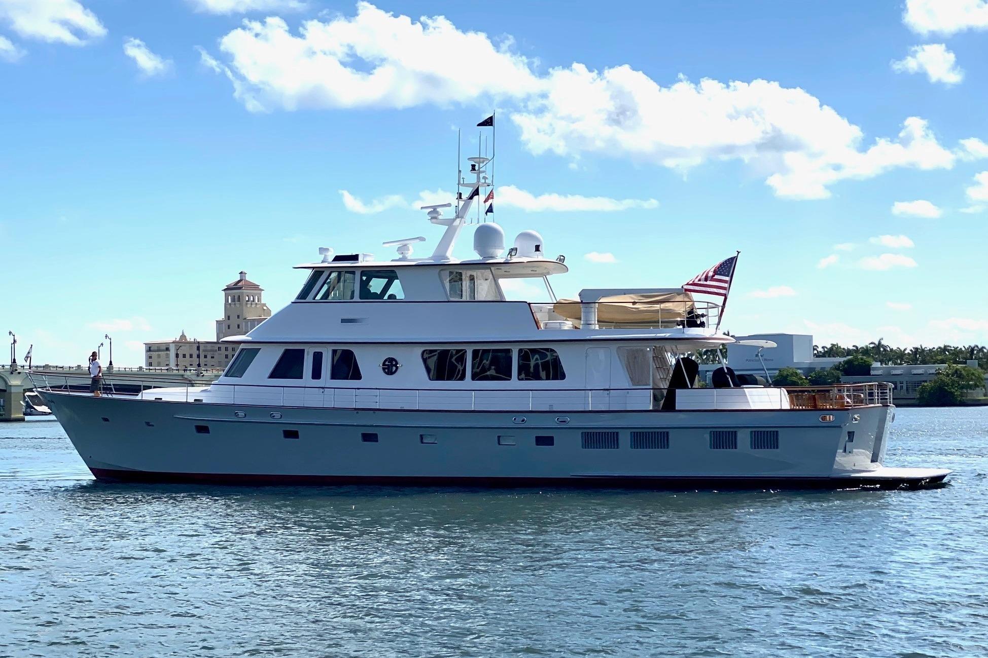 2003 New England Boatworks Enclosed Raised Pilothouse