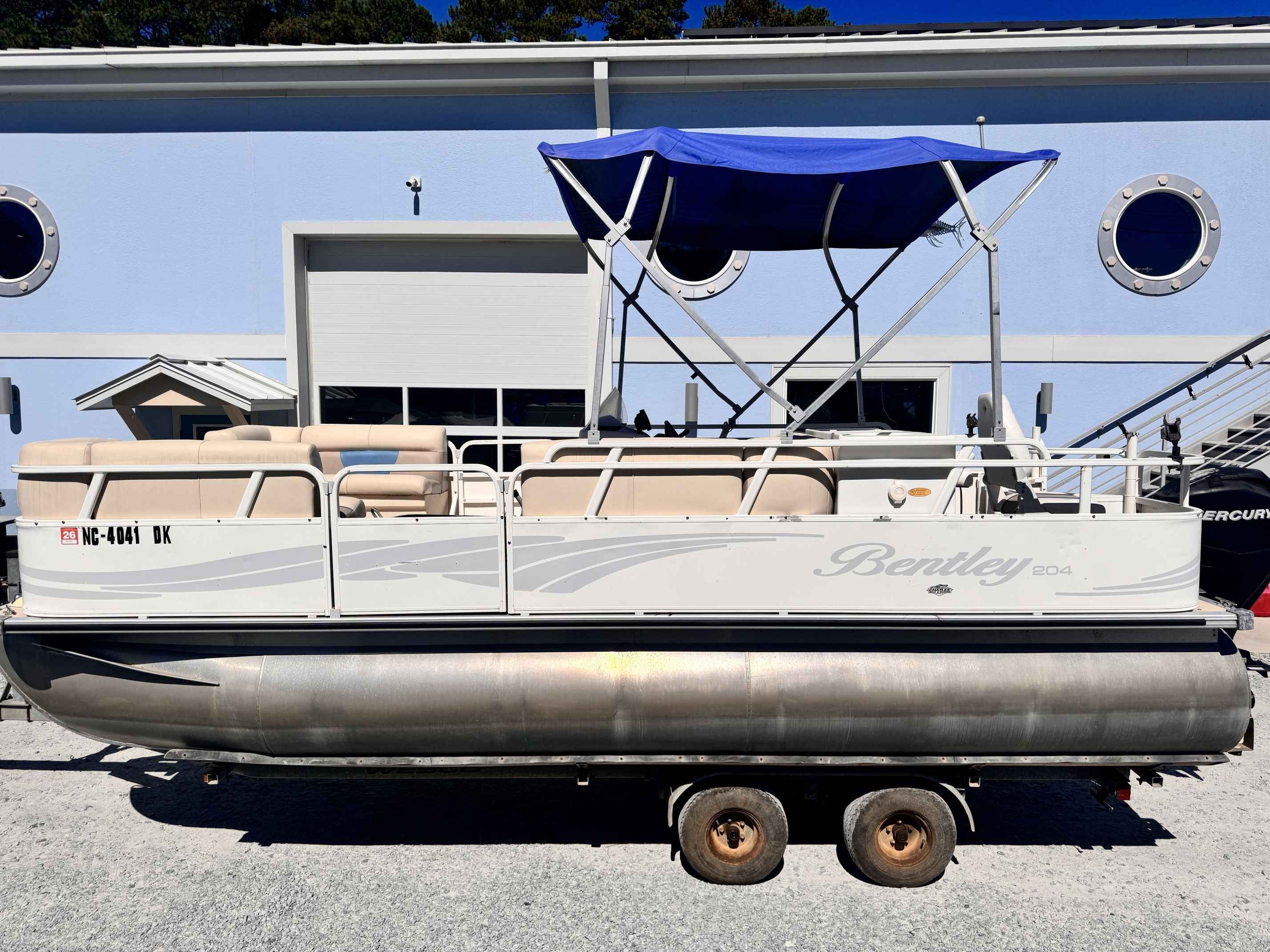 2008 Bentley Pontoons 204 Four Point Pontoon