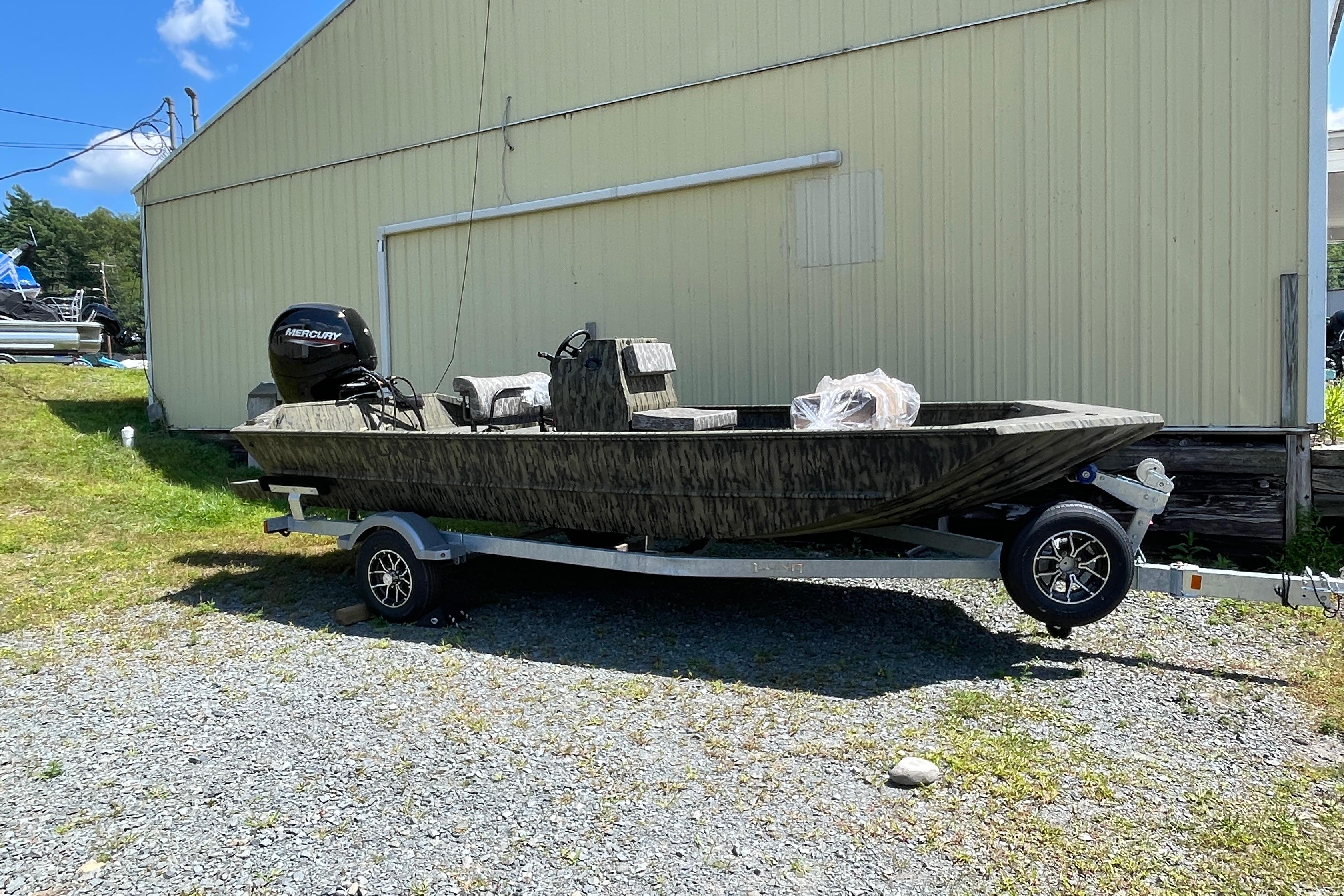 2026 Lund 1870 Predator CC