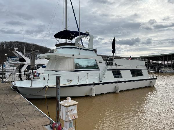 1990 Pluckebaum 52’ Wide Body