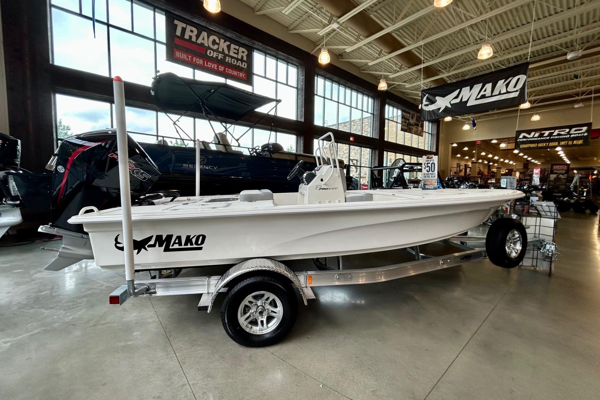 2026 Mako Pro Skiff 18