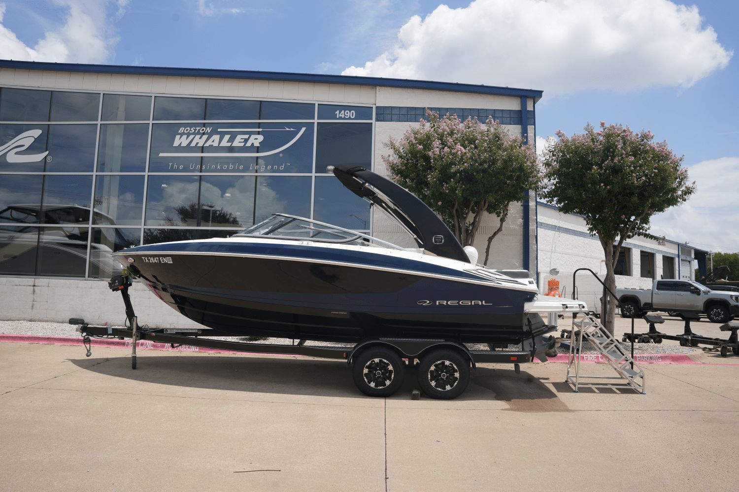 2019 Regal 2300 Bowrider
