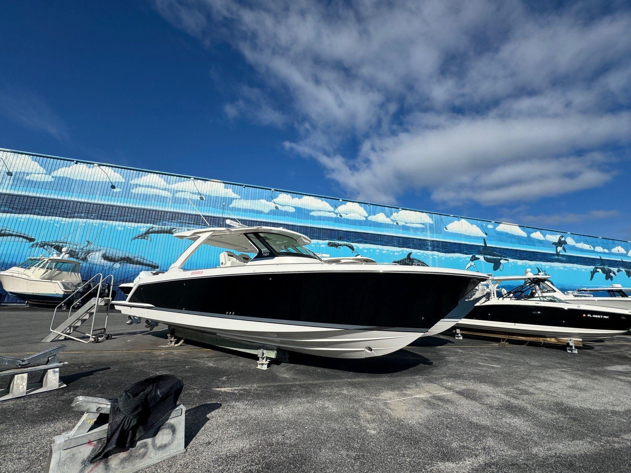 2024 Tiara Yachts 38 LS