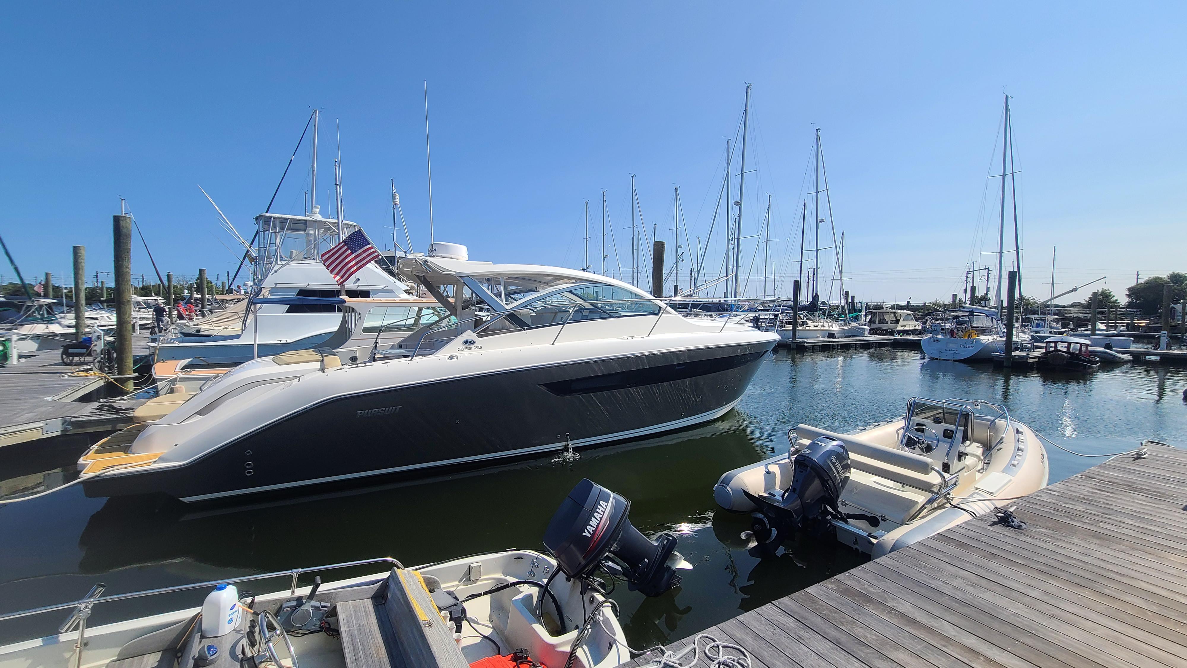 2016 Pursuit SC 365i Sport Coupe, Mystic Connecticut - boats.com