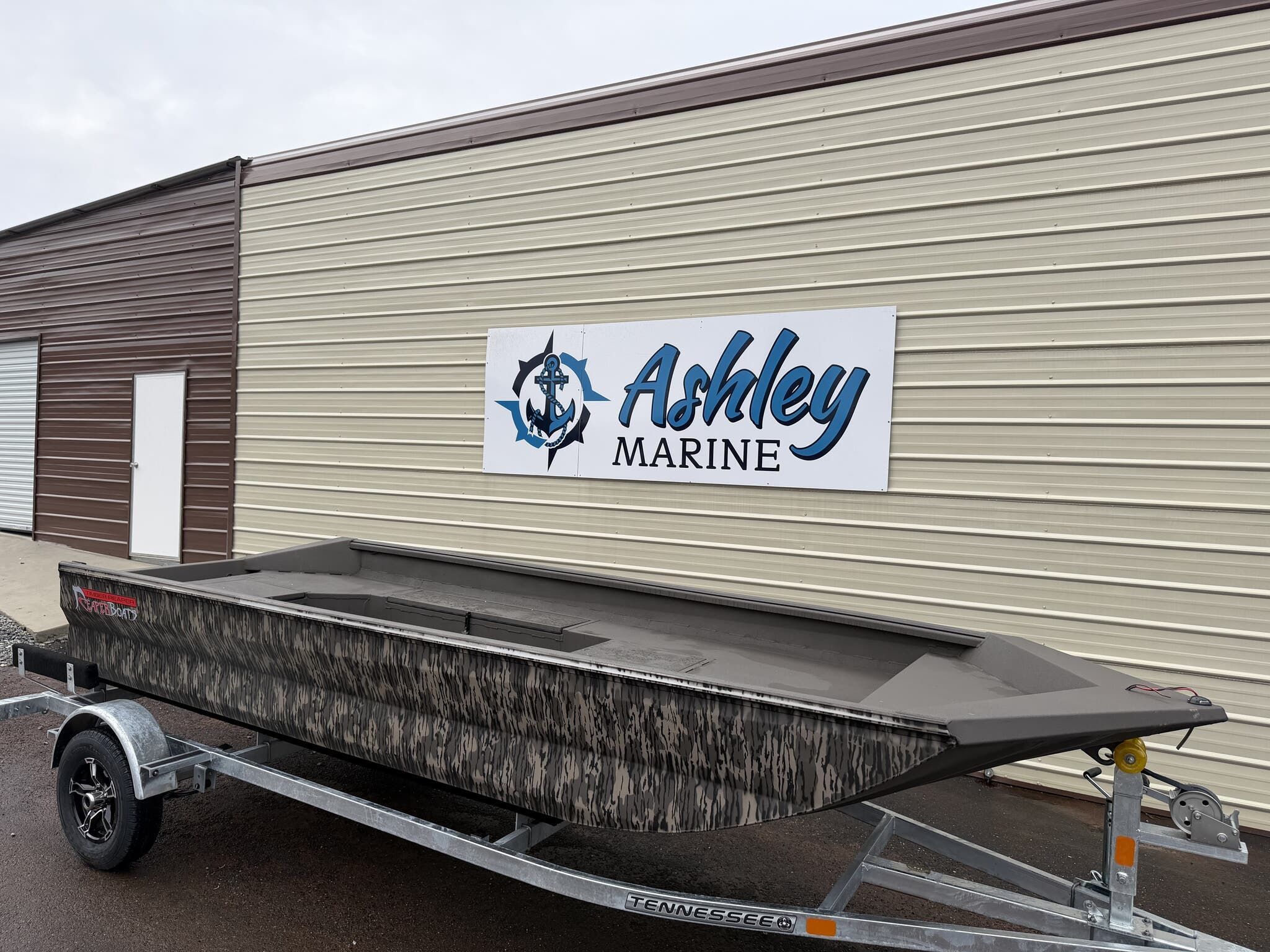 Reaper Boats 756 AJC01831526 Reaper Boats 756 model 2026 at Ashley Marine.