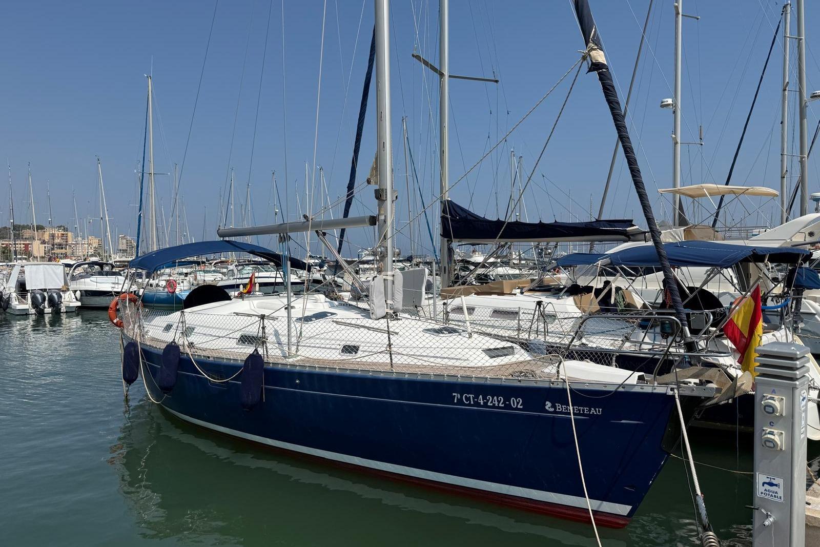 2000 Beneteau 381