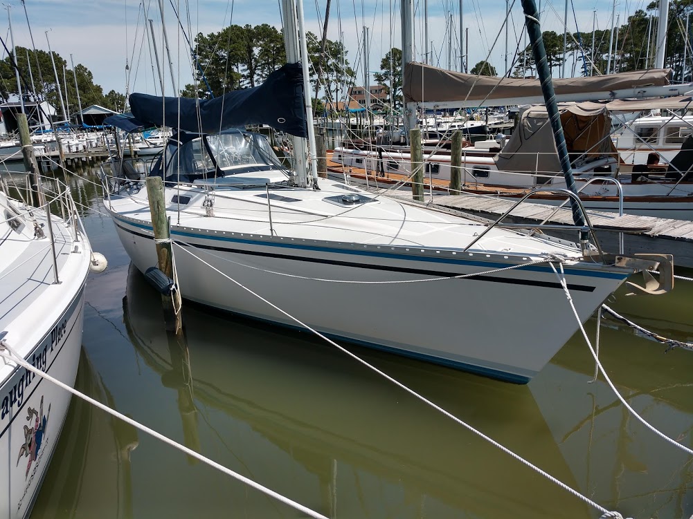 1990 Hunter Legend 37 Deltaville Virginia Boats Com