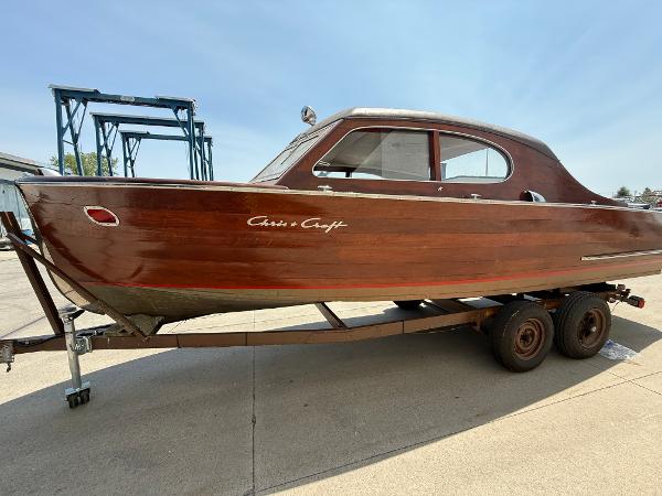 1950 Chris-Craft 22' Custom Sedan