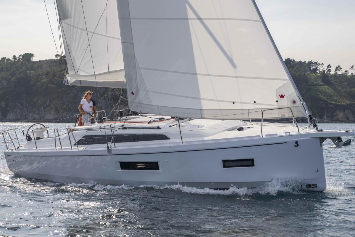 2024 Beneteau Oceanis 37.1
