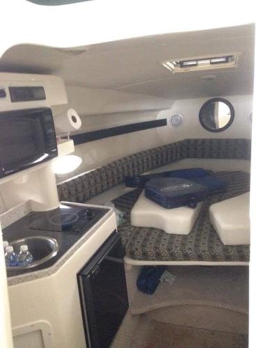 2002 Rinker Fiesta Vee 270