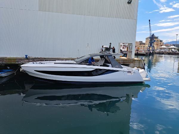 Azimut Verve 42
