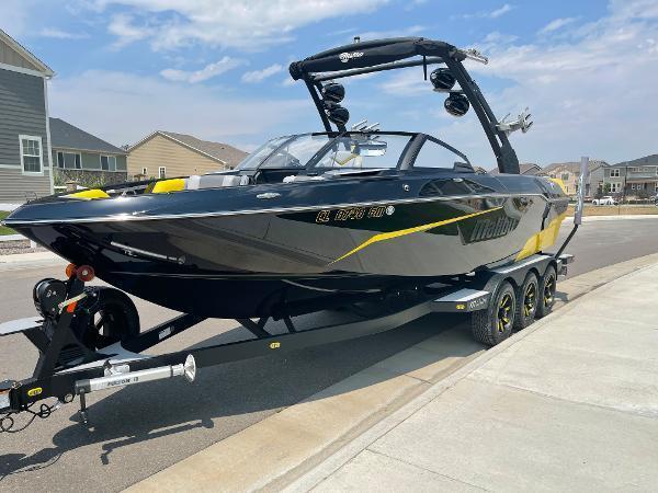 2020 Malibu Wakesetter 25 LSV
