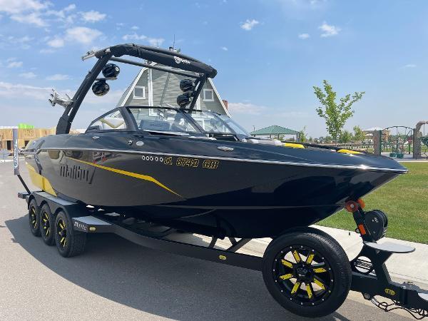 2020 Malibu Wakesetter 25 LSV
