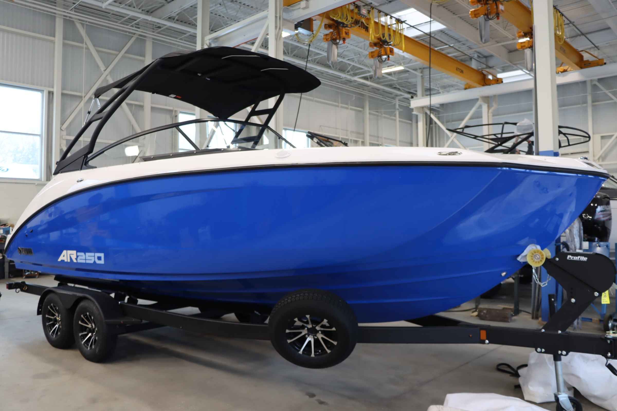 Yamaha Boats AR250