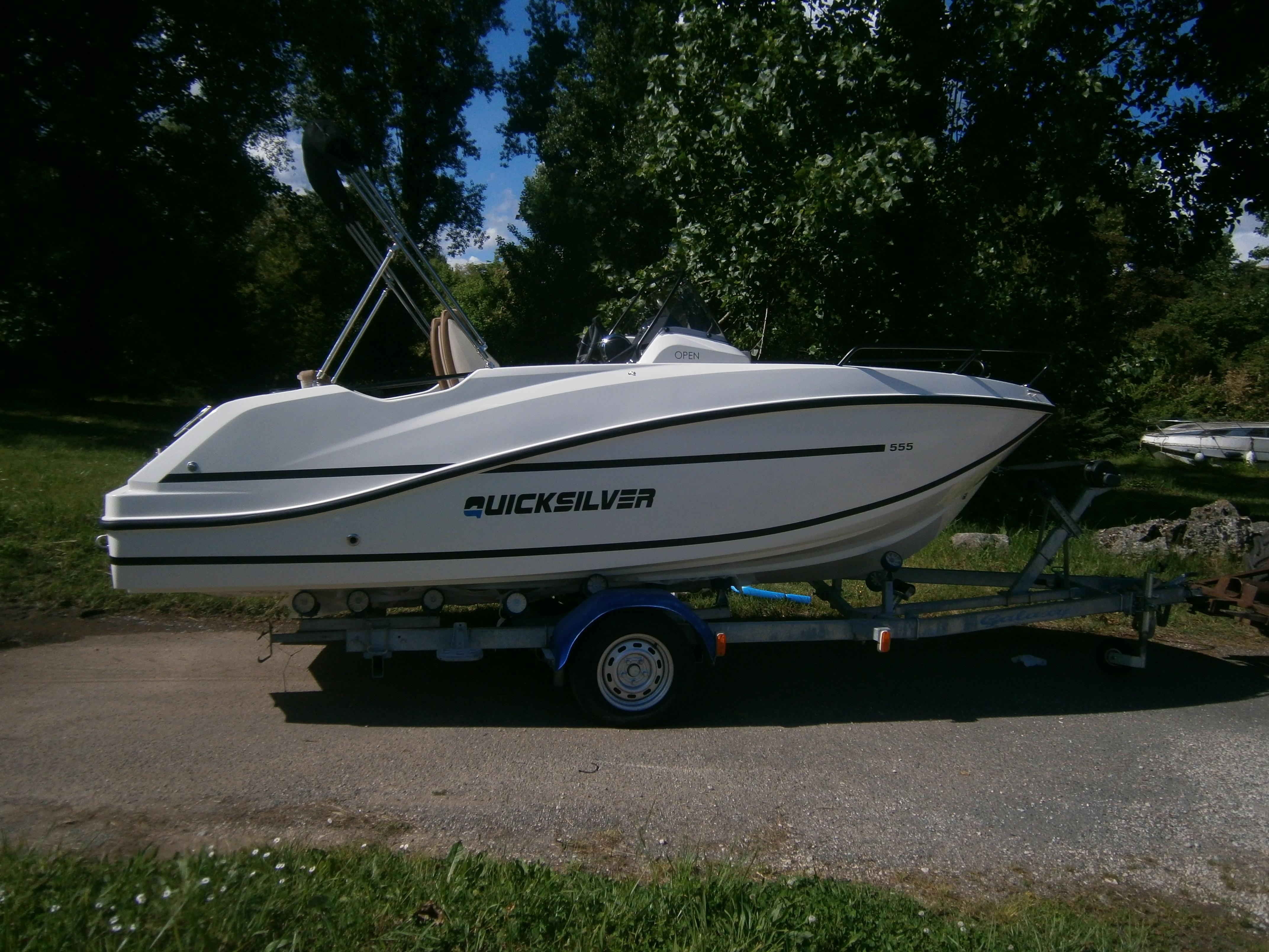 2025 Quicksilver Activ 555 Open