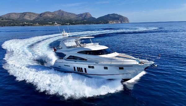 Fairline Squadron 65