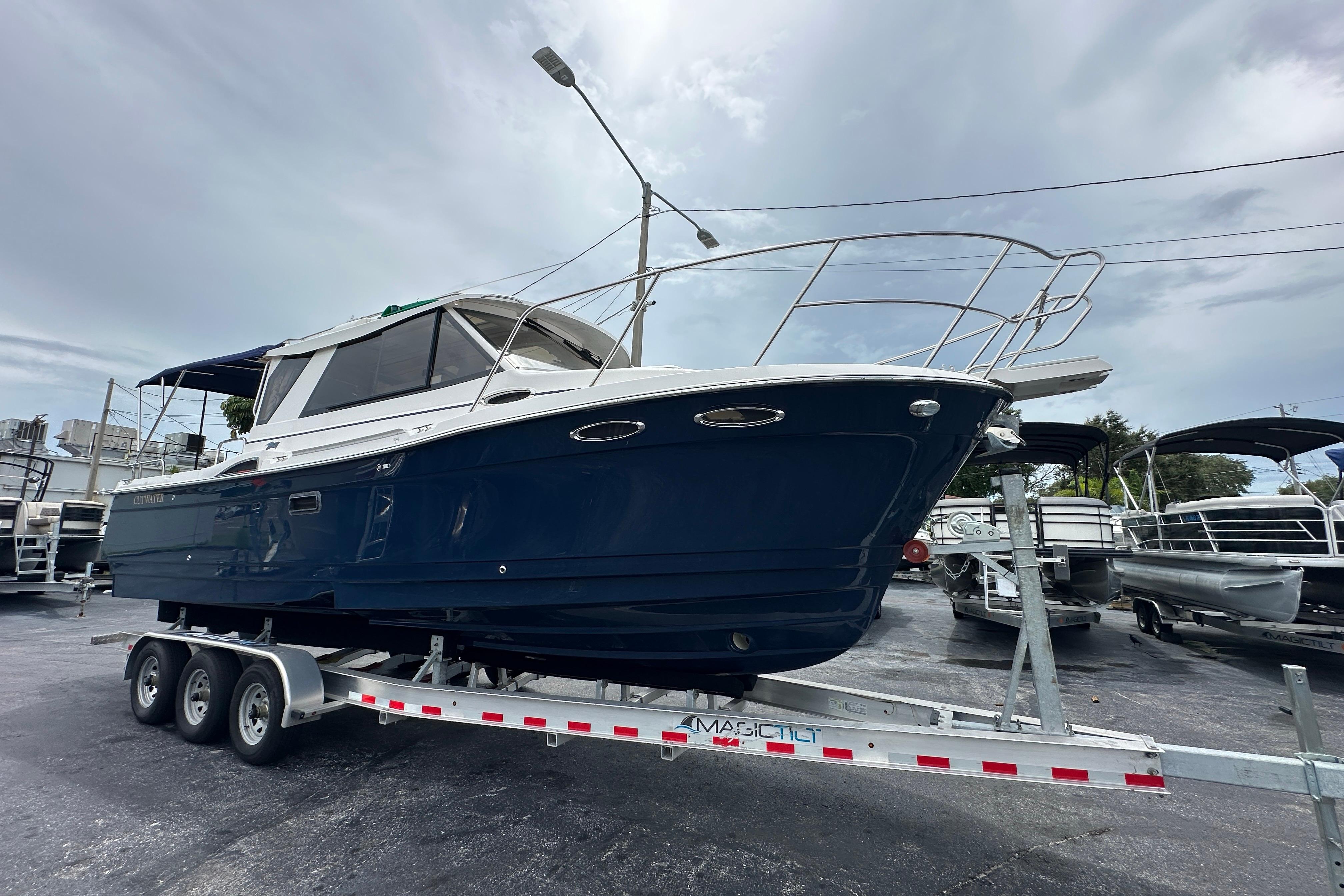 2020 Cutwater C-28