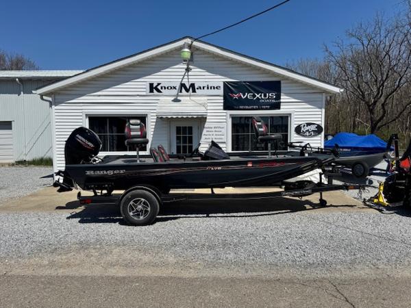 Ranger RT178 2023 Ranger RT178 boat parked outside Knox Marine dealership.