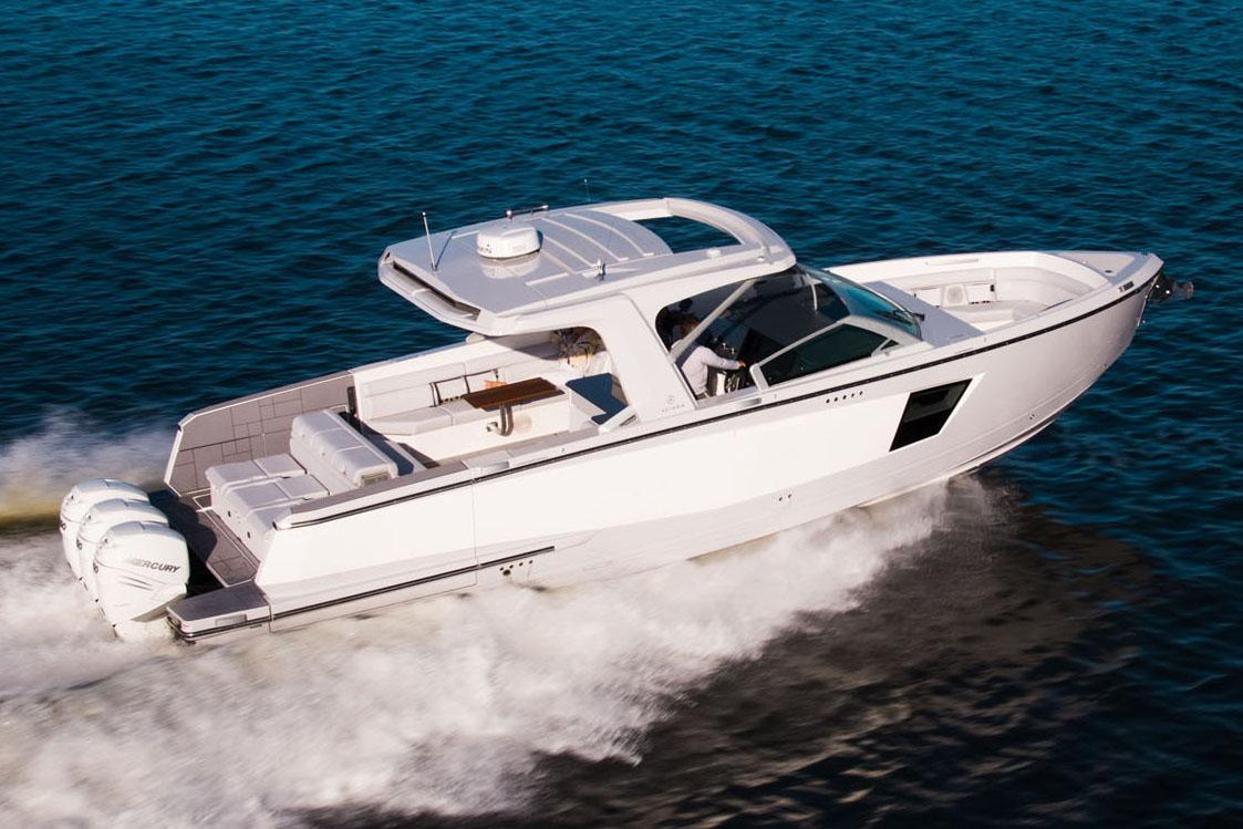 2025 Aviara AV40 OB